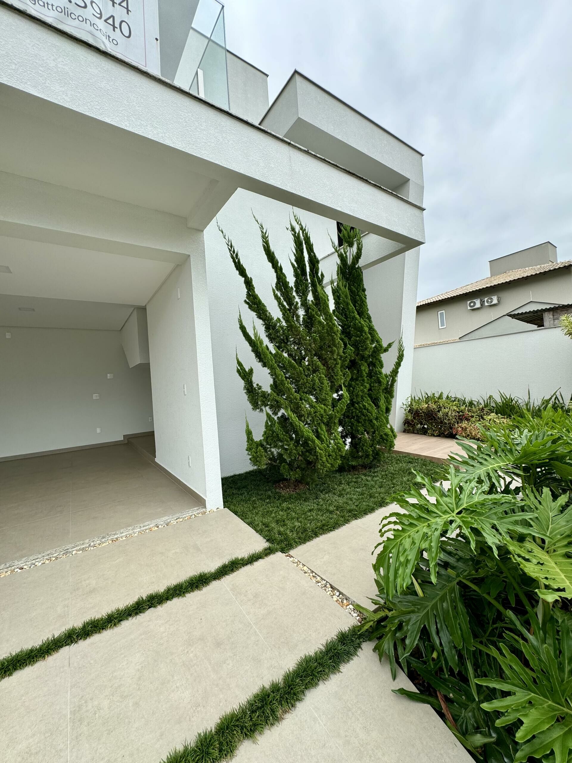 Imagem do Casa nova com 03 suítes e piscina no Champagnat no bairro Amizade